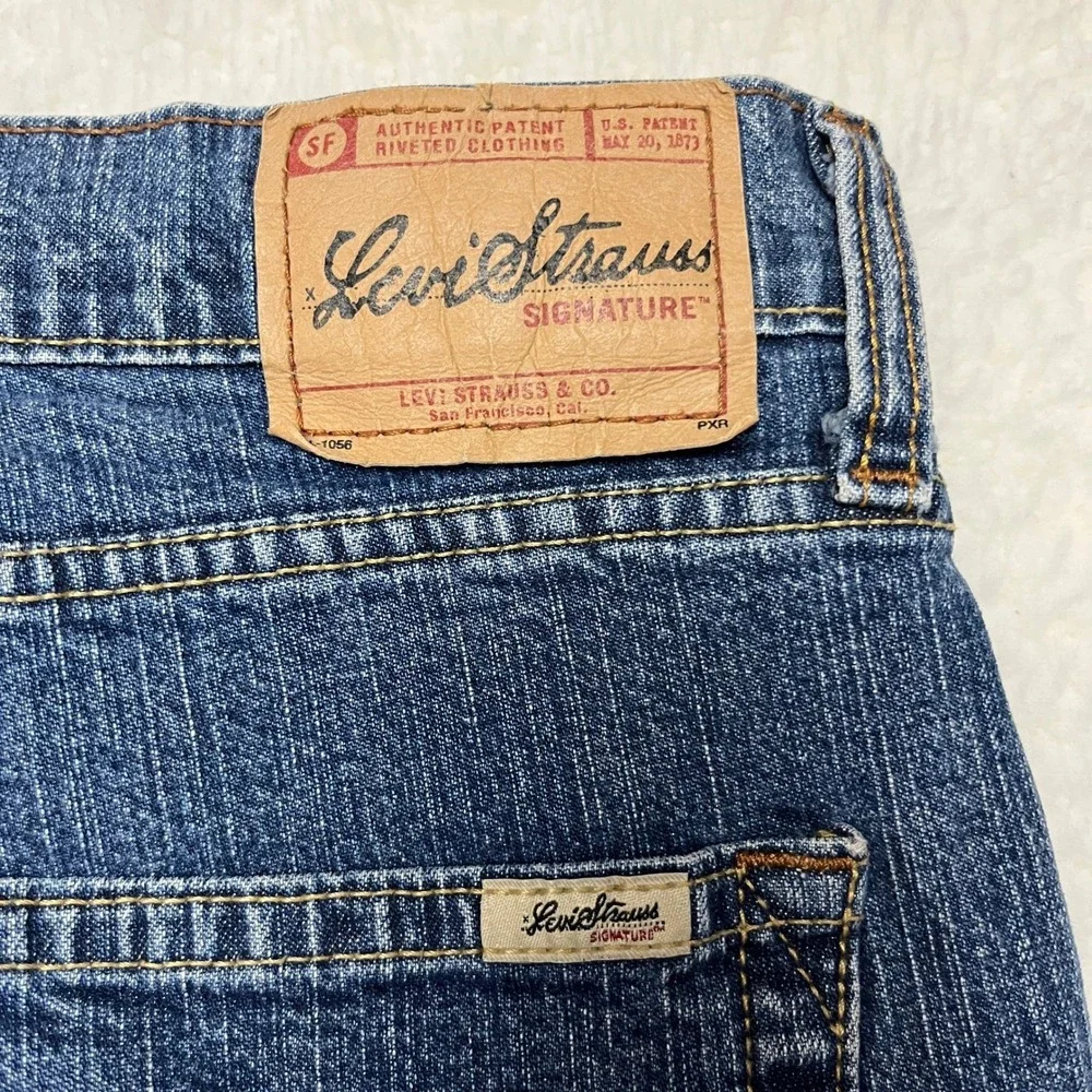 Levi‎ Strauss Jeans Womens 8S Blue Signature Stretch Bootcut Denim Pants 5352